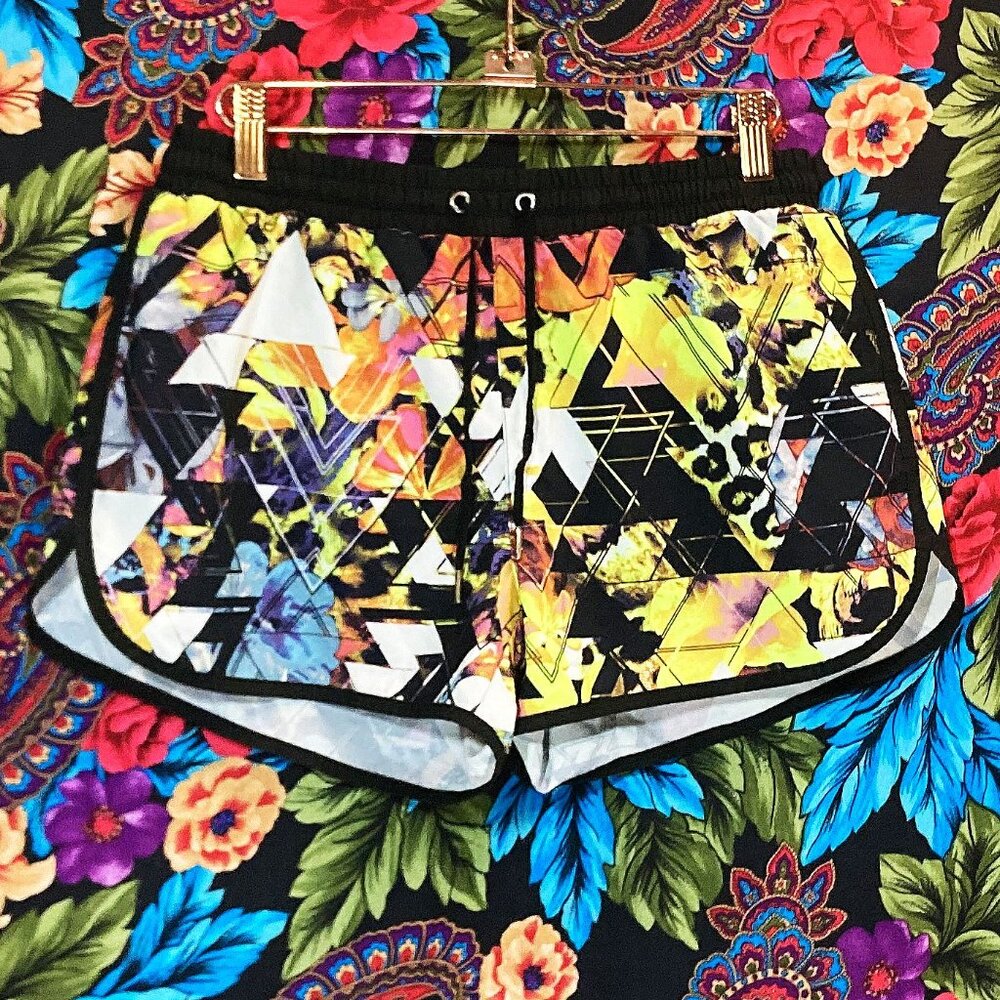 WOMEN'S EVERLAST PERFORMANCE SHORTS WITH INNER PANTY WOMENS SIZE SMALL